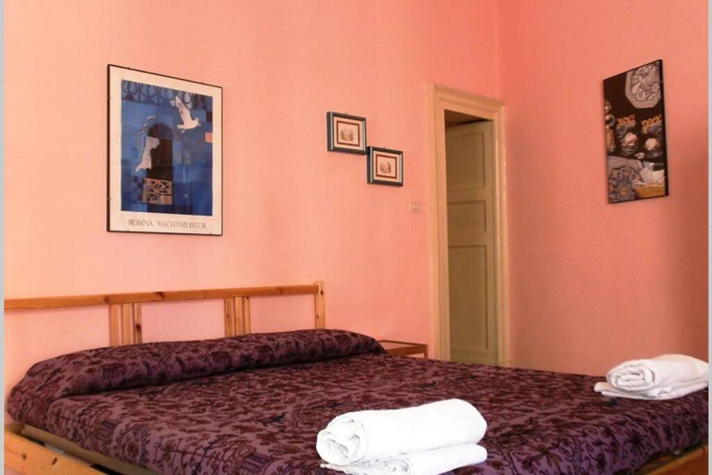 Three Rooms Near Central Station Catania Bagian luar foto