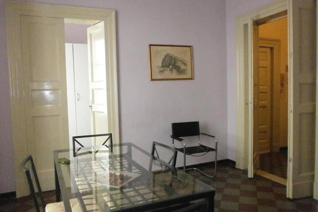 Three Rooms Near Central Station Catania Bagian luar foto